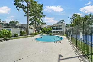17401 Red Oak Dr, Houston, TX 77090 - Photo 27