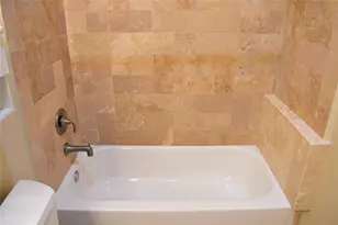 5515 Petty St, Houston, TX 77007 - Photo 9