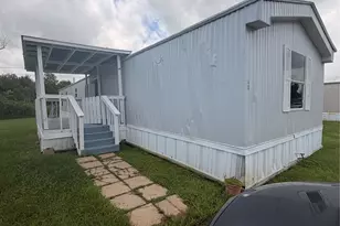 2021 N Battlebell Rd, Highlands, TX 77562 - Photo 1