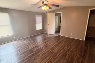2021 N Battlebell Rd, Highlands, TX 77562 - Photo 17