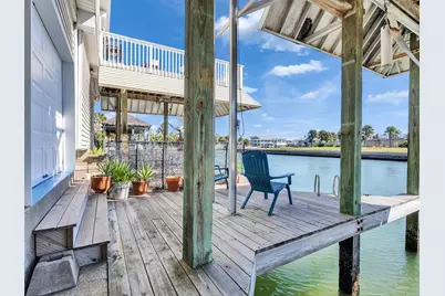 16627 Bayfront Drive, Jamaica Beach, TX 77554 - Photo 5