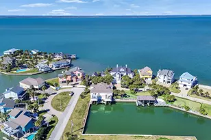 16627 Bayfront Dr, Jamaica Beach, TX 77554 - Photo 47