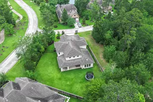 2 Gracenote Pl, Tomball, TX 77375 - Photo 3