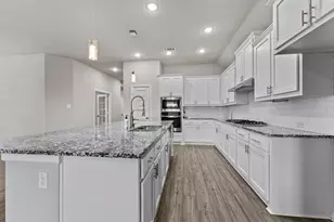 102 Camelia St, Garland, TX 75043 - Photo 7