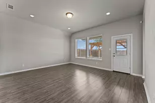 102 Camelia St, Garland, TX 75043 - Photo 27