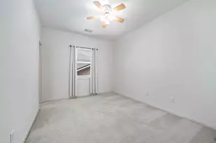 5723 Petty St, Houston, TX 77007 - Photo 29
