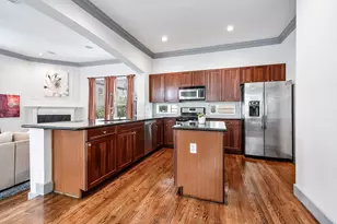 5723 Petty St, Houston, TX 77007 - Photo 11