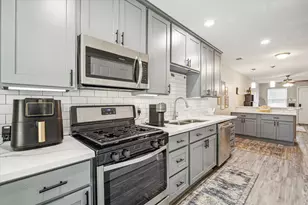 3808 Cochran St, Houston, TX 77009 - Photo 7