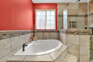 18740 Deer Glen Dr, Conroe, TX 77302 - Photo 17