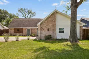 5022 Pine Cliff Dr, Houston, TX 77084 - Photo 1