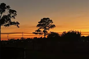 1401 E Buccaneer Dr, Winnie, TX 77665 - Photo 47