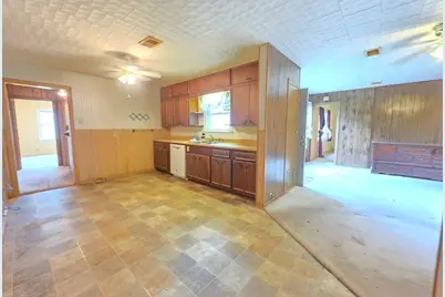 1420 Elm Avenue, Bay City, TX 77414 - Photo 3