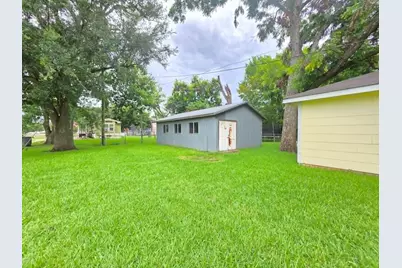 1420 Elm Avenue, Bay City, TX 77414 - Photo 15