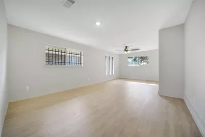 3022 Sparrow Street, Houston, TX 77051 - Photo 21