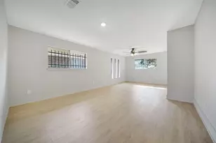 3022 Sparrow St, Houston, TX 77051 - Photo 21