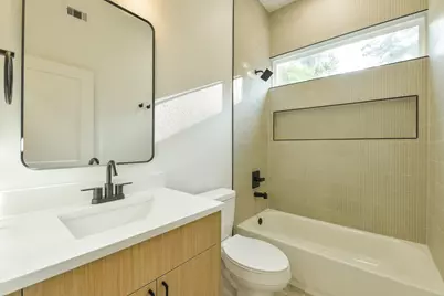 164 Wallace St #A, Houston, TX 77022 - Photo 15