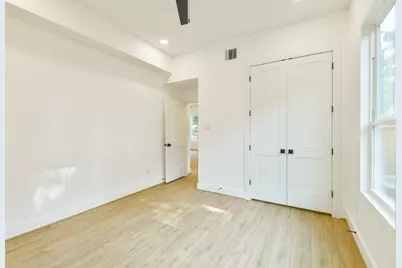 164 Wallace St #A, Houston, TX 77022 - Photo 13