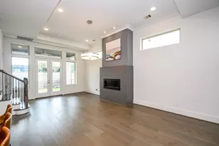 8515 S Rose Terrace Ln, Houston, TX 77055 - Photo 9