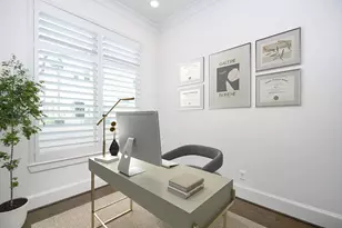 8515 S Rose Terrace Ln, Houston, TX 77055 - Photo 3