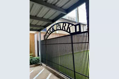4899 Montrose Boulevard #1414, Houston, TX 77006 - Photo 23