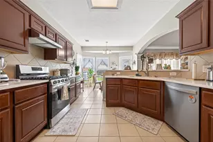 5118 Cove Creek, Baytown, TX 77523 - Photo 23