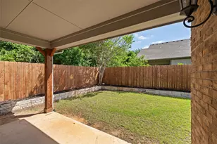201 Chelsea Ct, Granbury, TX 76049 - Photo 23