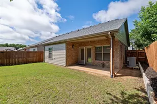 201 Chelsea Ct, Granbury, TX 76049 - Photo 27