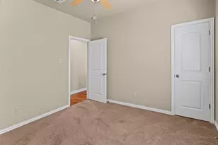 201 Chelsea Ct, Granbury, TX 76049 - Photo 17