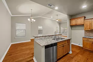 201 Chelsea Ct, Granbury, TX 76049 - Photo 9