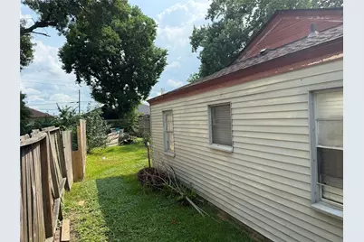 418 E 1st Street, Deer Park, TX 77536 - Photo 5