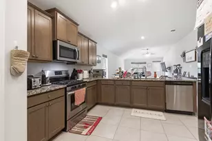 490 Terra Vis Cir, Montgomery, TX 77356 - Photo 5