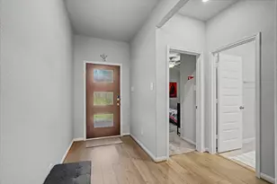 10842 Clfs Vw Dr, Iowa Colony, TX 77583 - Photo 5