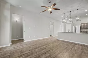 2134 Markley Dr, Bryan, TX 77807 - Photo 9