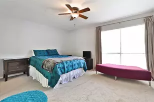 5005 Georgi Ln, Houston, TX 77092 - Photo 9
