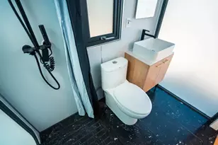 2717 Davis St, Houston, TX 77026 - Photo 15