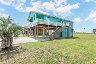 4407 Whaler Ln, Port Bolivar, TX 77650 - Photo 3