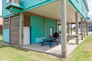 4407 Whaler Ln, Port Bolivar, TX 77650 - Photo 23