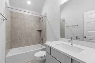 3808 Sunrise Ln, League City, TX 77573 - Photo 9