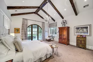 252 Piney Point Rd, Houston, TX 77024 - Photo 37