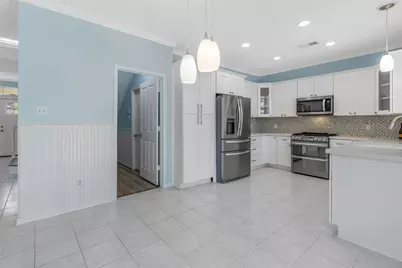 77 Sugar Grove Court, The Woodlands, TX 77382 - Photo 15