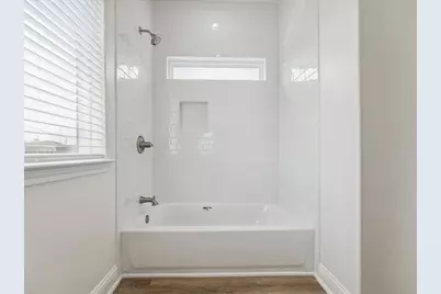 915 E 37th Street, Houston, TX 77022 - Photo 19