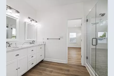 915 E 37th Street, Houston, TX 77022 - Photo 21