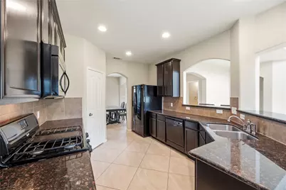 2327 Seahorse Bend Drive, Katy, TX 77449 - Photo 5
