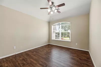 2327 Seahorse Bend Drive, Katy, TX 77449 - Photo 15