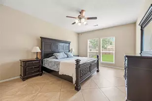 2327 Seahorse Bend Dr, Katy, TX 77449 - Photo 11
