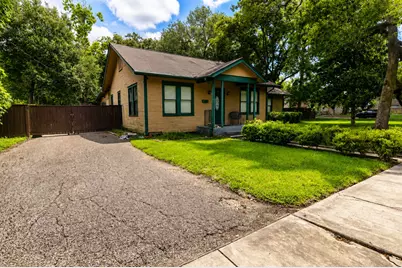 315 S Johnson Street, Alvin, TX 77511 - Photo 1