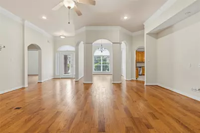 106 Lazy Springs Drive, Conroe, TX 77356 - Photo 5