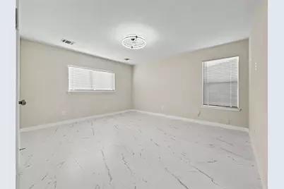 15810 Pilgrim Hall Drive, Friendswood, TX 77546 - Photo 11