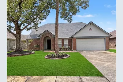 15810 Pilgrim Hall Drive, Friendswood, TX 77546 - Photo 1