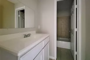 3206 Lobit Dr, Dickinson, TX 77539 - Photo 9